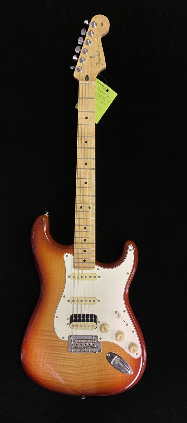 Fender Player Stratocaster HSS Plus Top Maple Fingerboard Limited-Edition Electric Guitar Sienna Sunburst - Gig Bag - Image 2