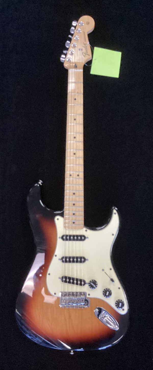 2014 Fender Standard Stratocaster