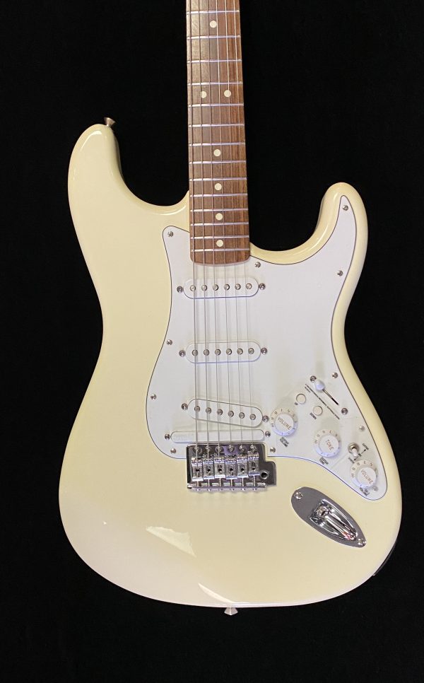 Fender MIM 2004 Roland Ready Stratocaster - Arctic White