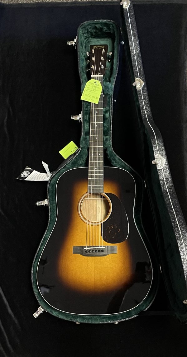 Martin D-18 Sunburst - Image 13