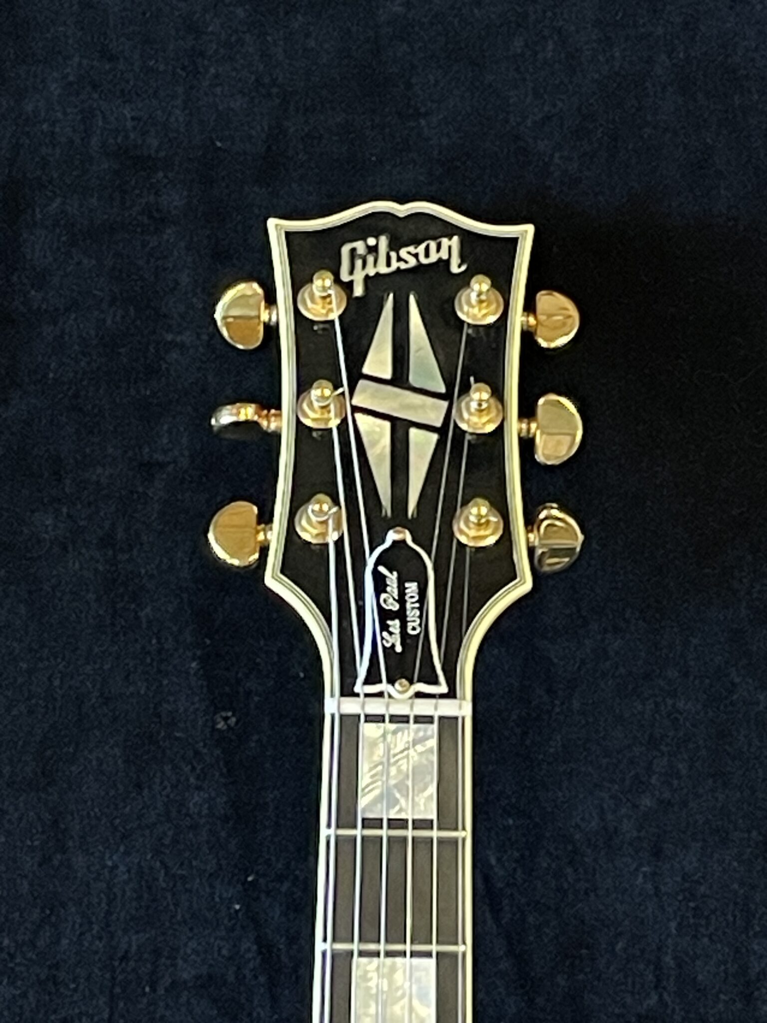 2002 Gibson Custom Shop 1968 Custom Re-issue - Tri-color Sunburst - Image 8